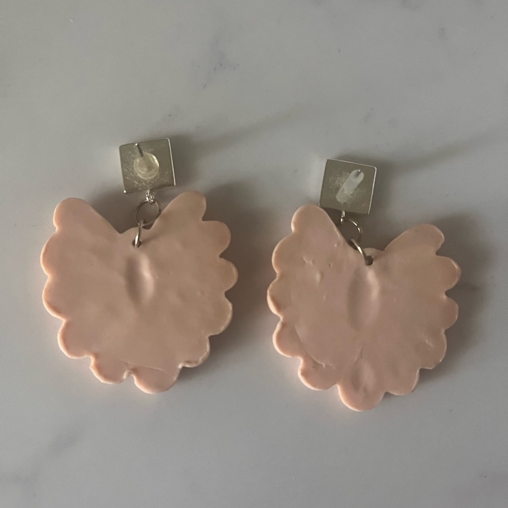 Shell Statement Earrings - Picture 2 of 2
